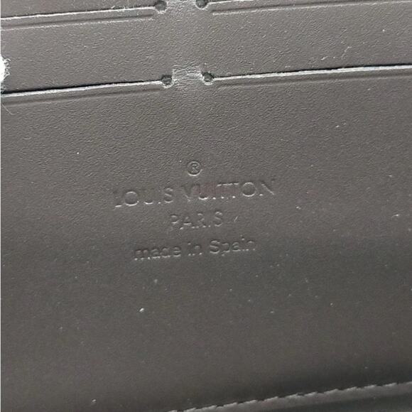 Louis Vuitton Vernis Clemence Wallet Magenta Brown Patent Leather With Dustbag - Picture 3 of 15